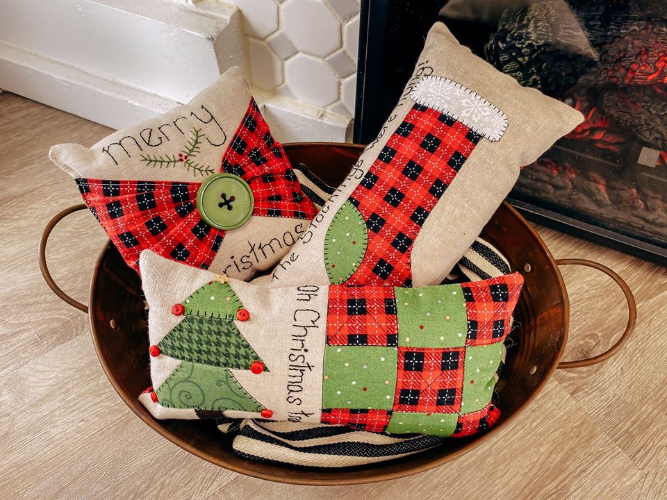 Bundles of Christmas Joy! Mini Bowl Filler Pillows 