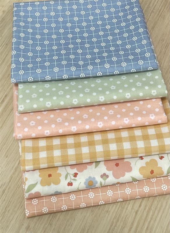 Cottage Charm Fat Quarter Bundle (6)