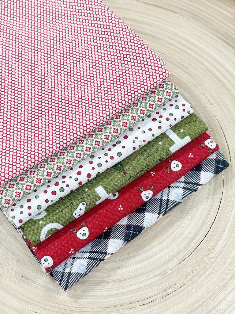 Christmas Fat Quarter Bundle - Scallop Basket (6)