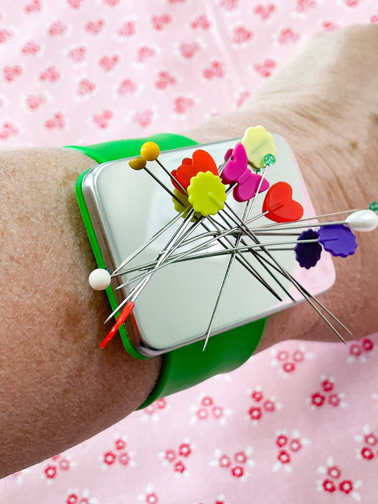 magnetic pin cushion