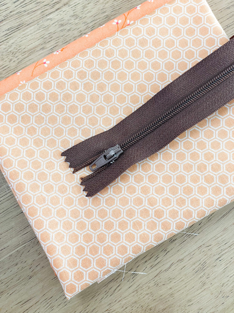 Peach zipper pouch kit