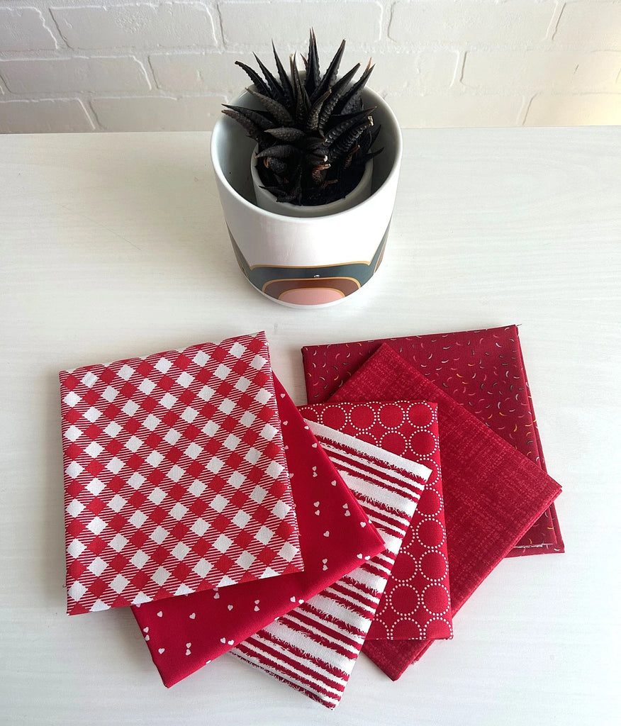 Rodeo Reds Fat Quarter Bundle (6)