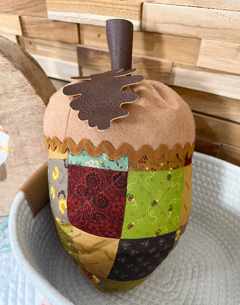 Stuffed Fall Acorn Kit