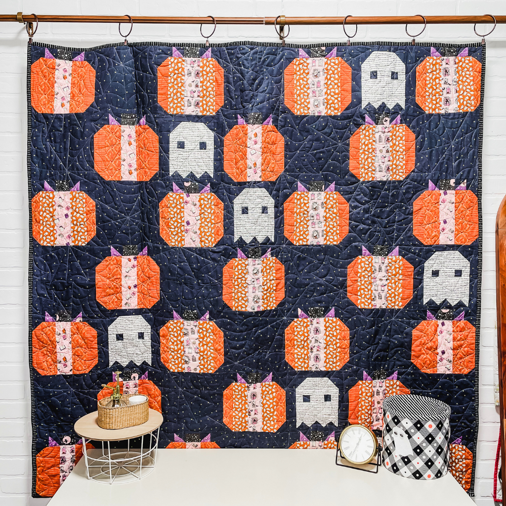 Pumpkin patch ghosts quilt