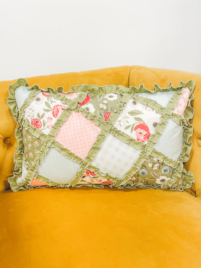 Vintage Ruffle Pillow Pattern